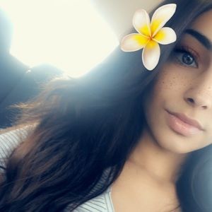 Meet your Posher, Gabrielle